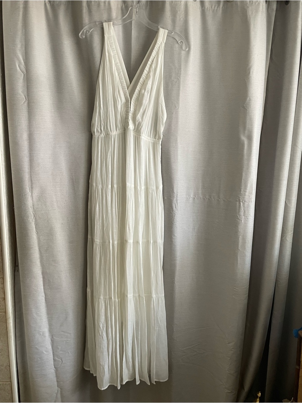 Wishlist White V-Neck Tiered Maxi Dress